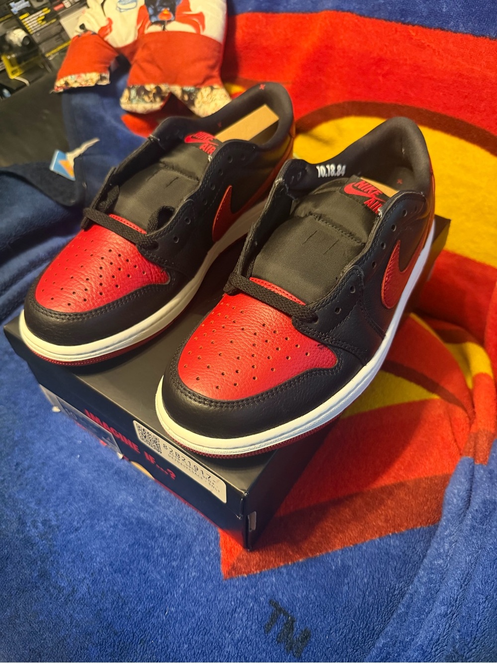 Nike Men’s Low-Top Sneakers - Red & Black